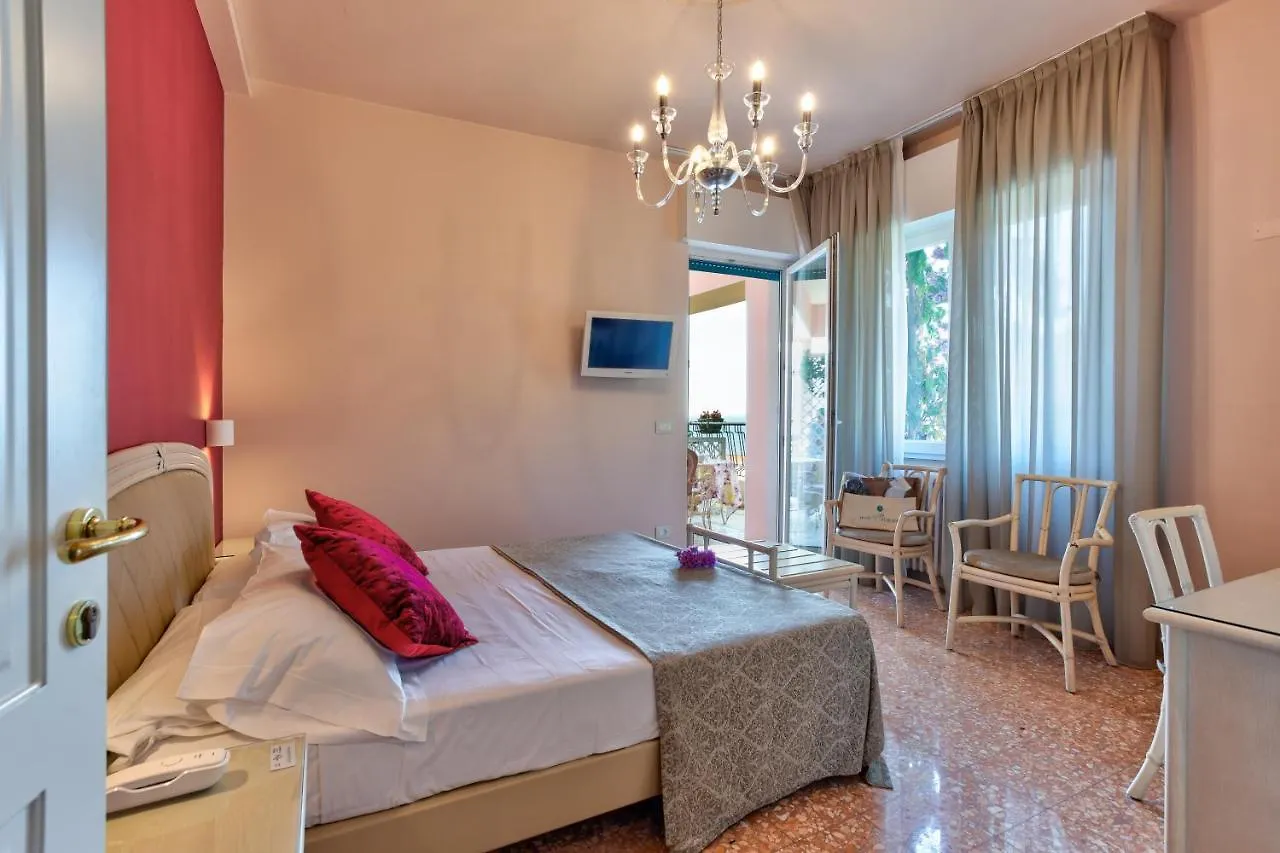 Hotel Villa Europa Gargnano 3*,  Italy