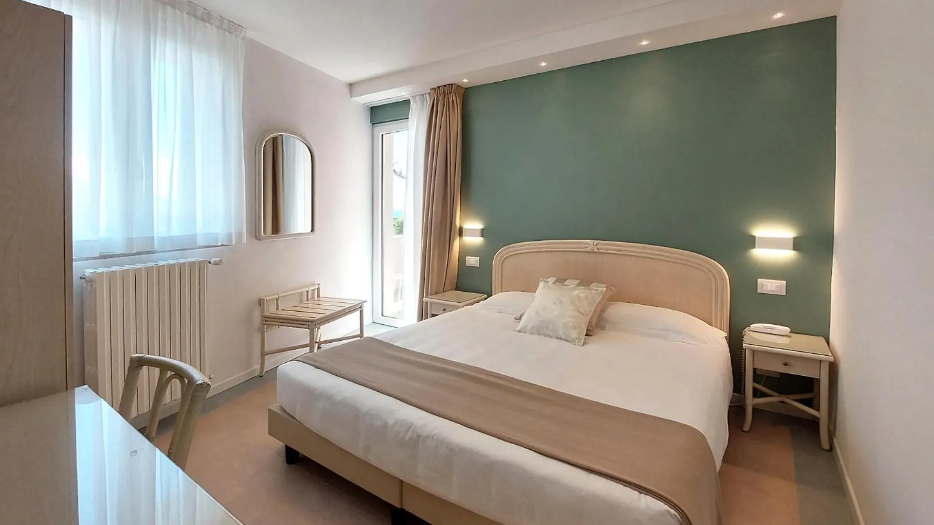 Hotel Villa Europa Gargnano 3*,